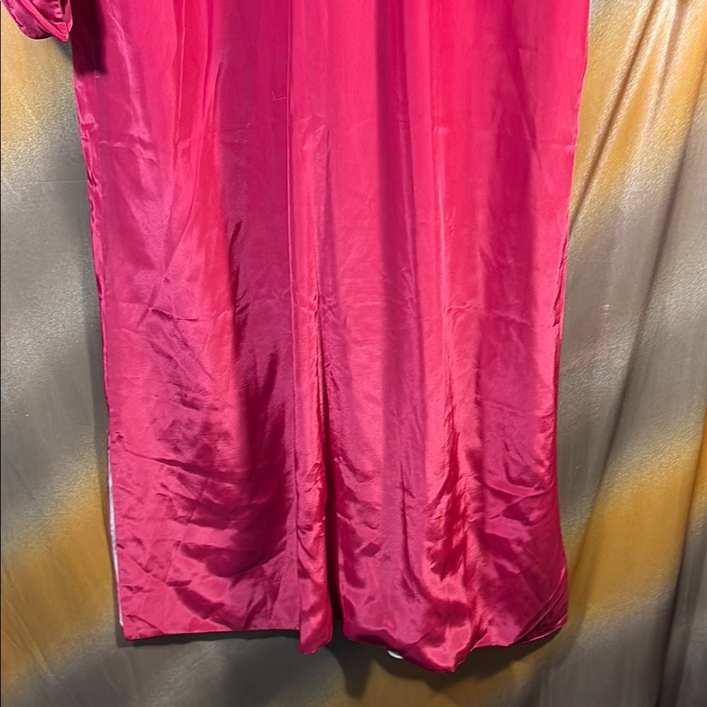 Vintage silky Chinese Pink Women's Robe. Frog closure. Small damage inside A2 - Picture 9 of 10